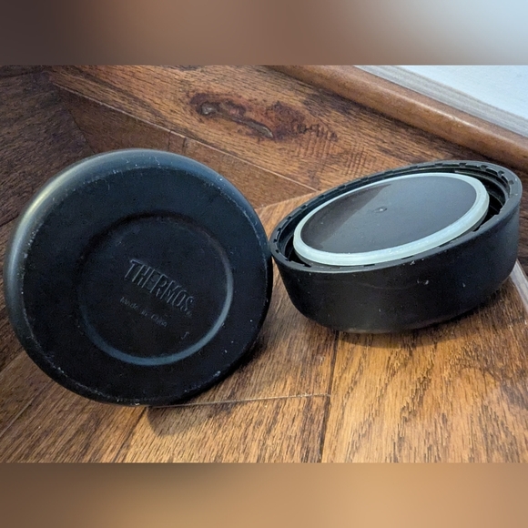 Thermos 10-Ounce FUNtainer Star Wars Classic Food Jar, C-3PO - Picture 5 of 10